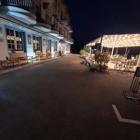 Amelia Hotel